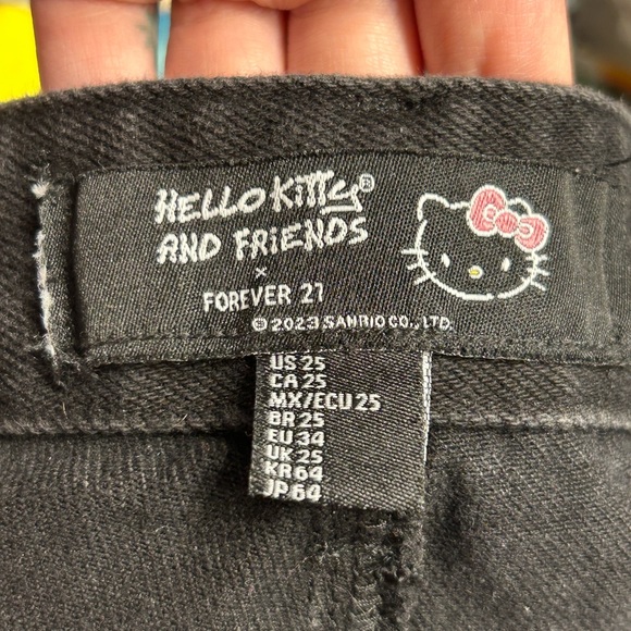 Hello kitty jeans - Picture 5 of 5